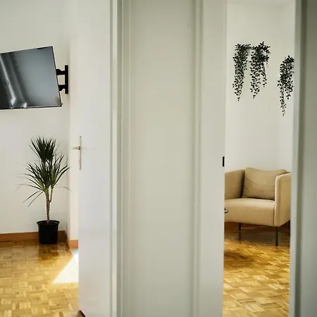 Gotthard Penthouse, View Апартаменти