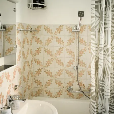 Gotthard Penthouse, View Апартаменти