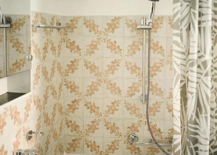 Gotthard Penthouse, View アパート